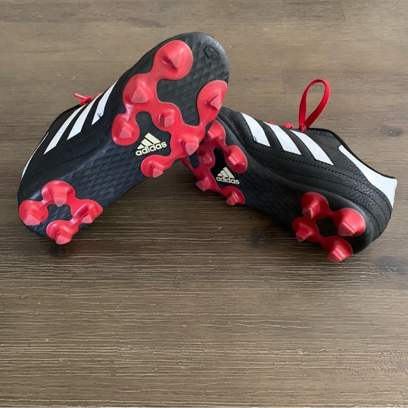 🟡EUC🟡 Adidas Soccer Cleats - Kids Size 1.5 - Picture 3 of 5